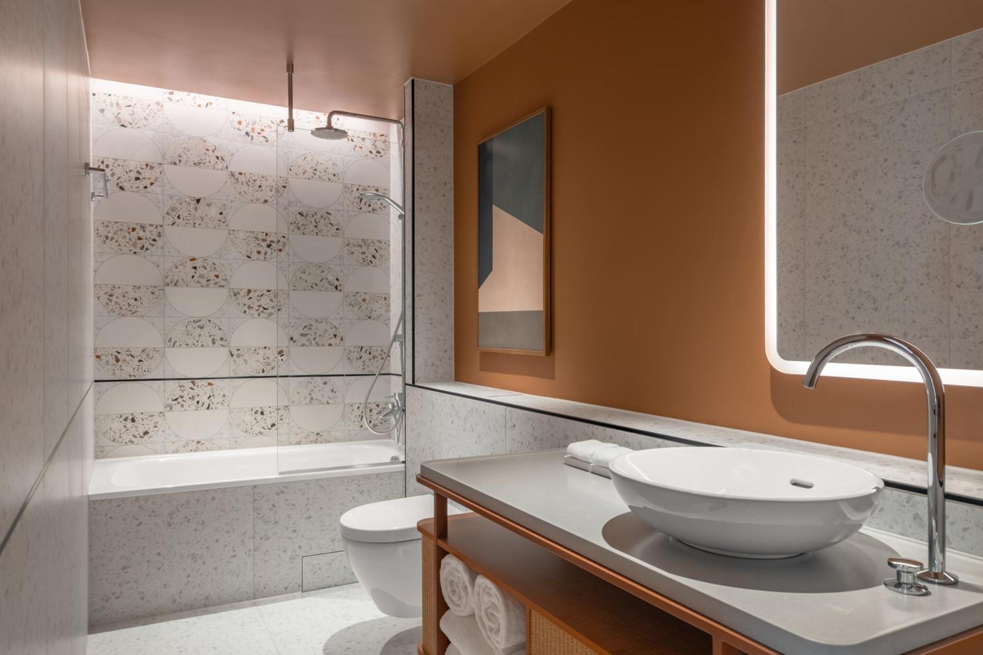 Ambassador One-Bedroom King Suite with Lake View