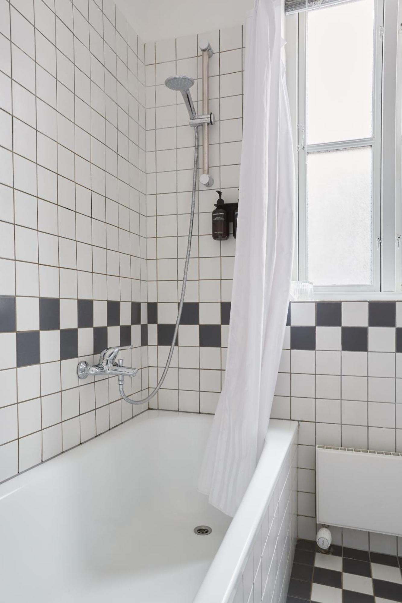 Standard - Kahden hengen huone - Double