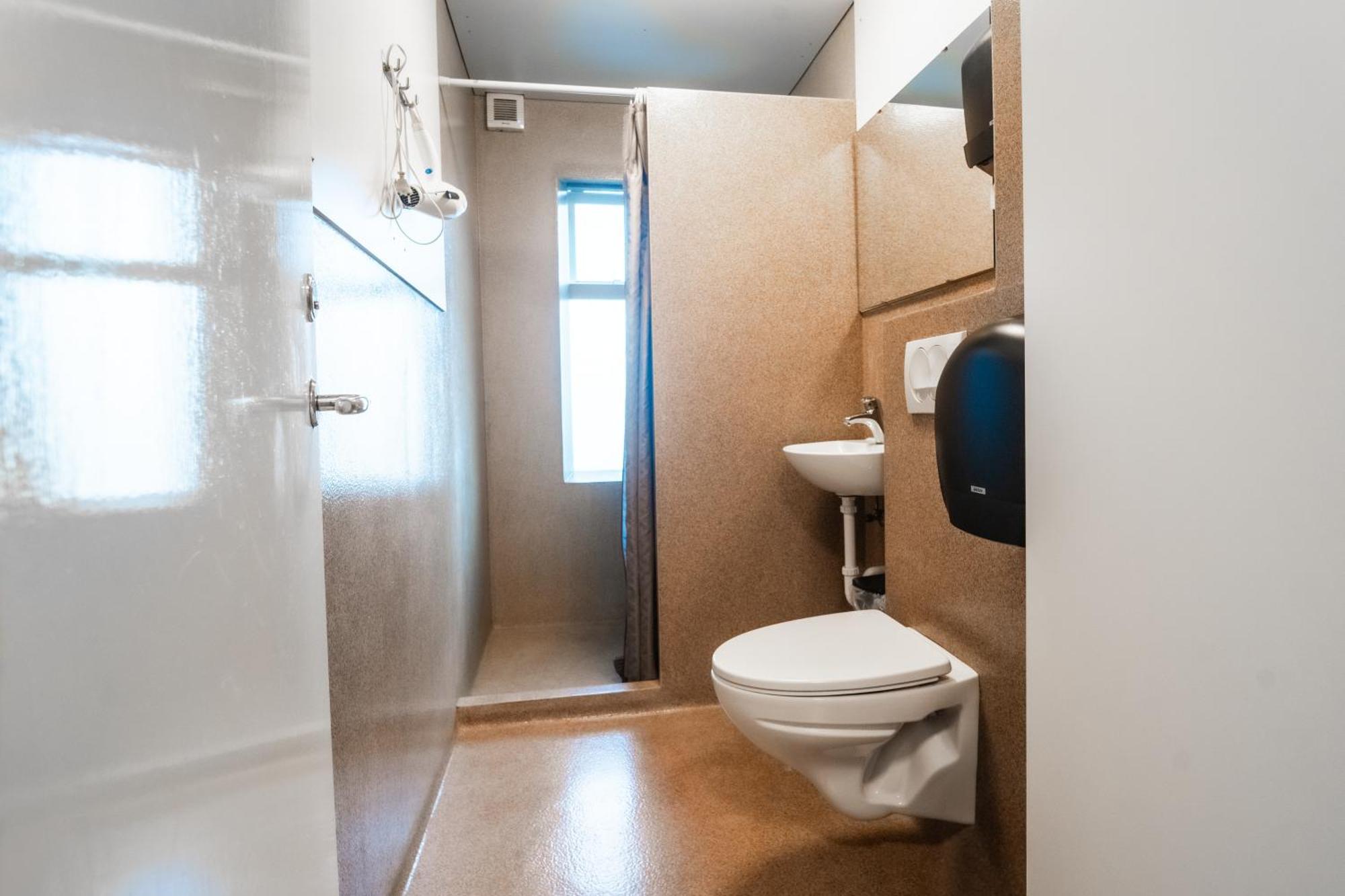 Double or Twin Room Private Bathroom,1758570174:JPEG