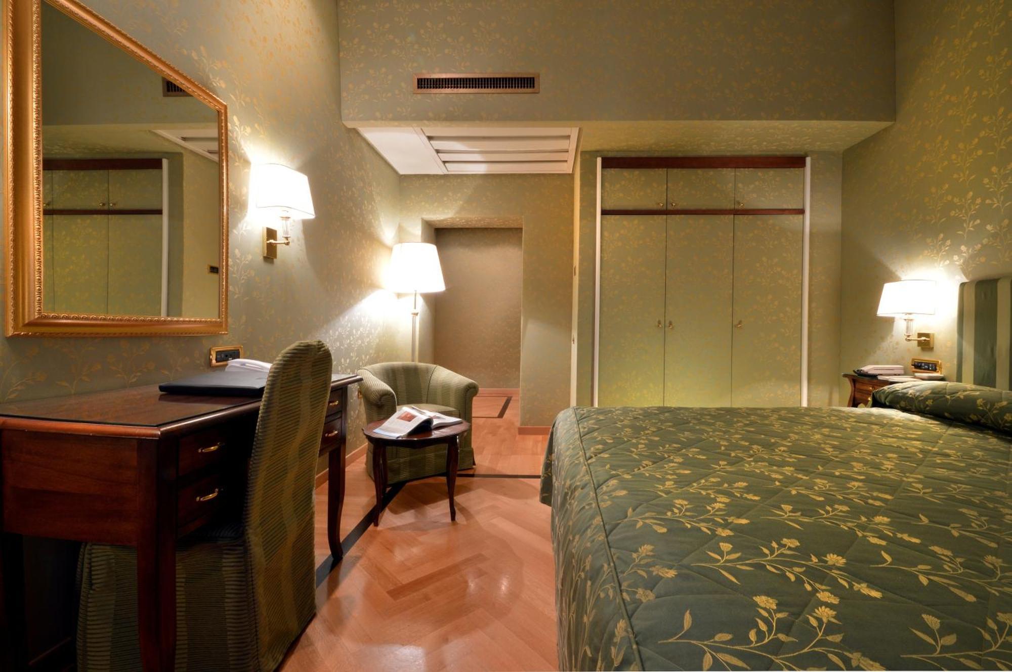 Double Room Courtyard View,61107901:JPEG