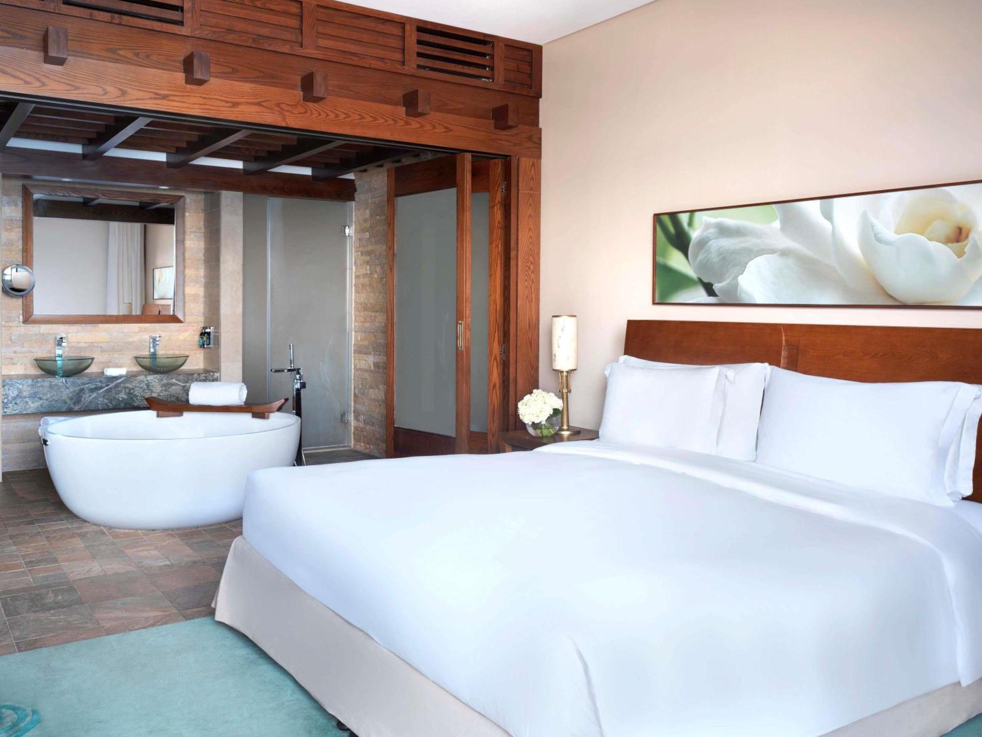 One Bedroom with Seaview
