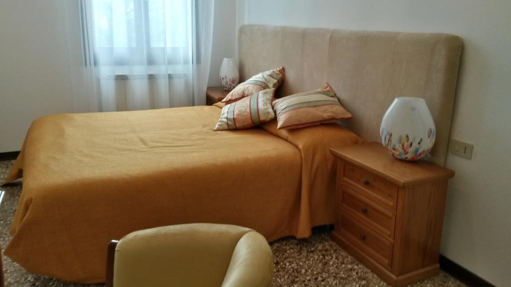 Double Room with Private External Bathroom,219454517:JPEG