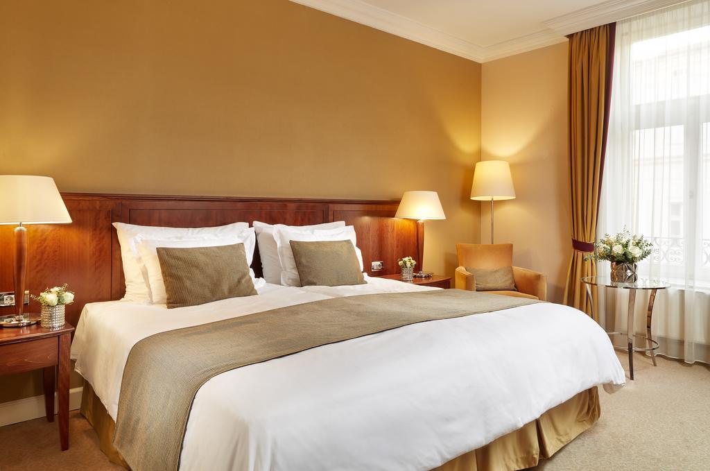 Superior King Room,995315317:JPEG