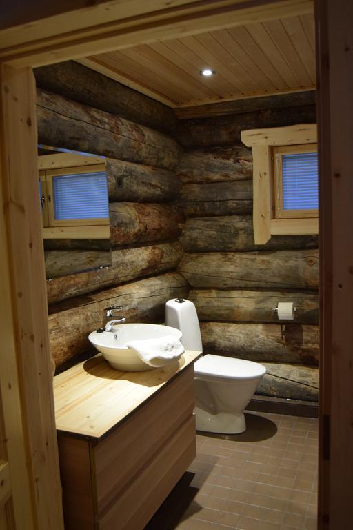 Hirsimökki - Parvi - Sauna