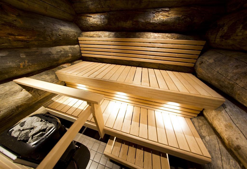 Hirsisviitti - Parvi - Sauna