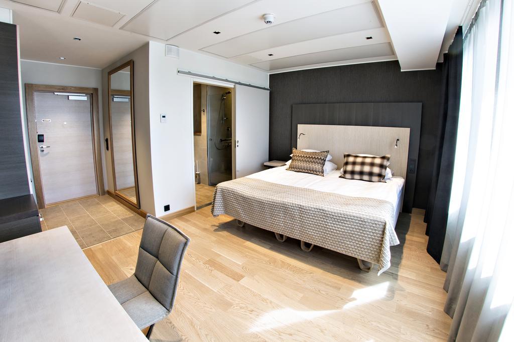 Superior King Room,403260543:JPEG