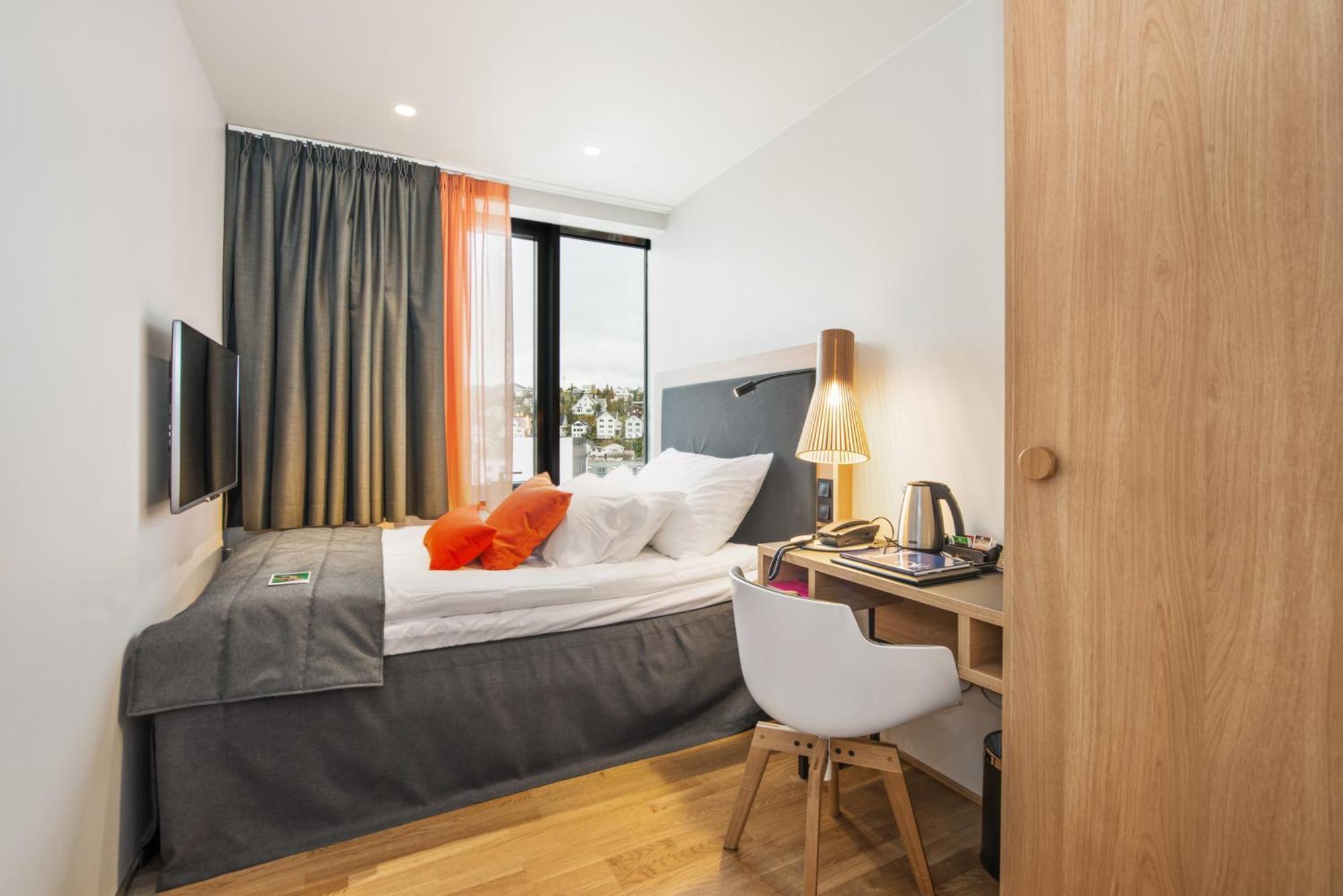 Compact - Yhden hengen huone