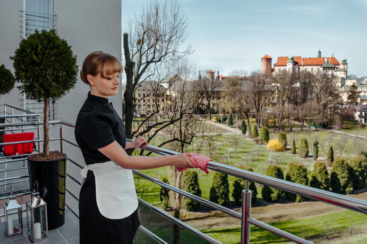 Deluxe Double Room with Balcony,1277173261:JPEG