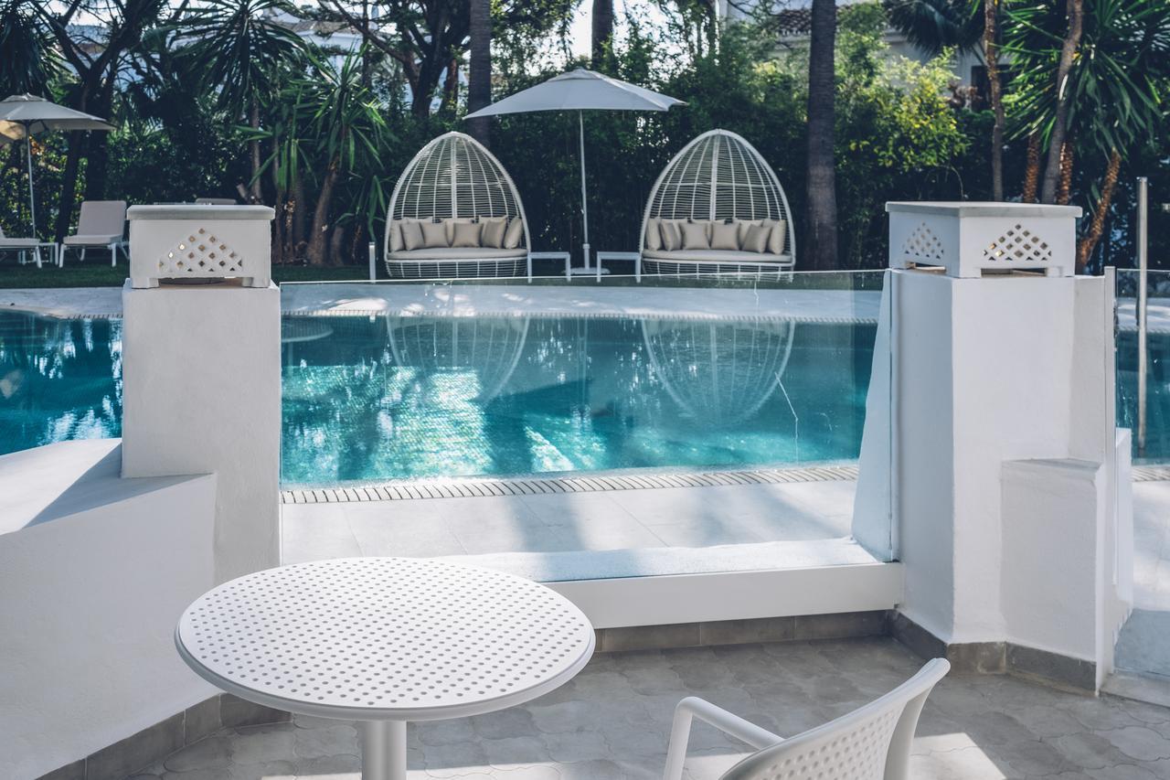 Twin Room with direct access to semi-private pool,1415334972:JPEG