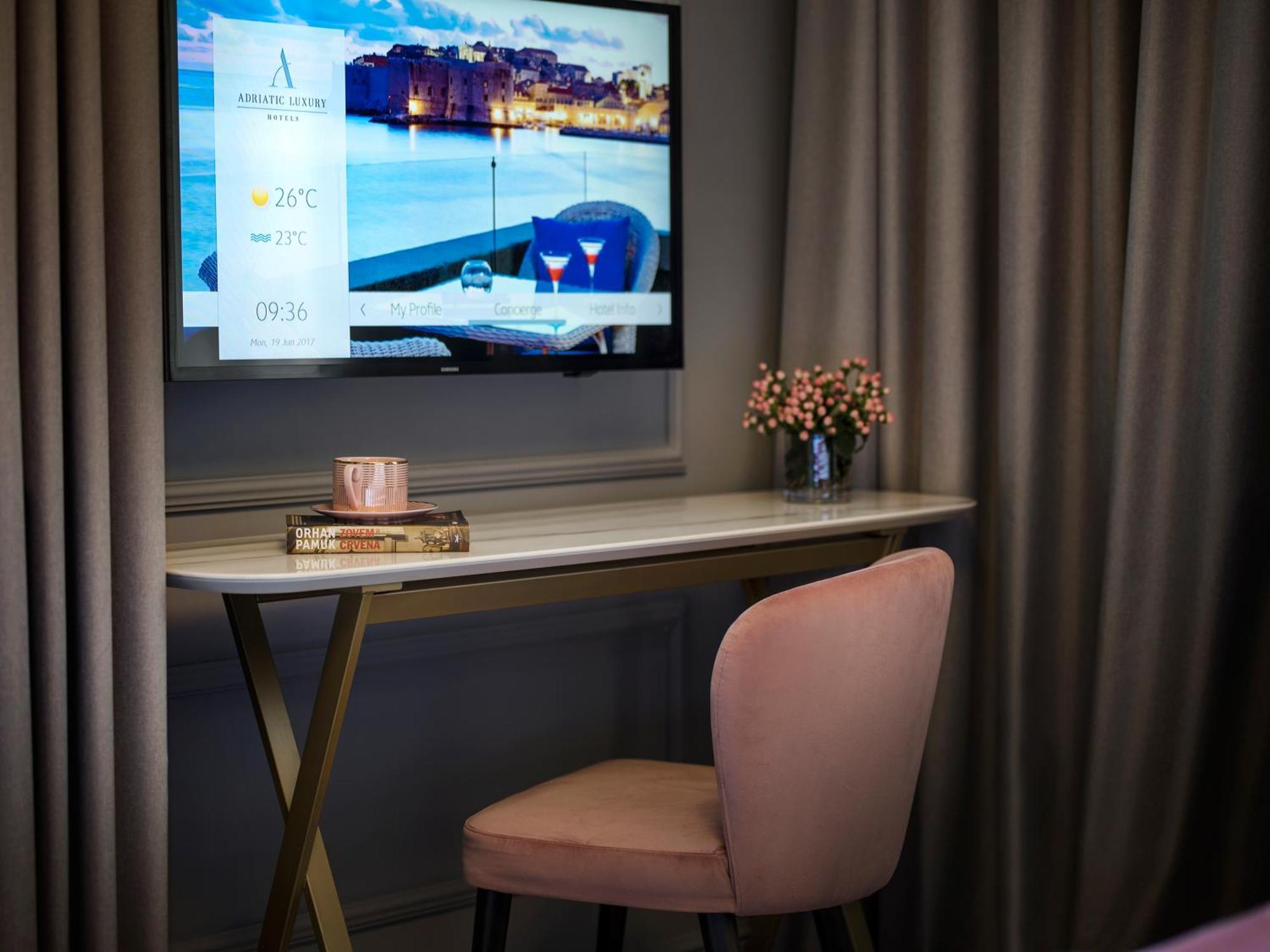 Villa Odak -sviitti - Merinäköala - Ranskalainen parveke