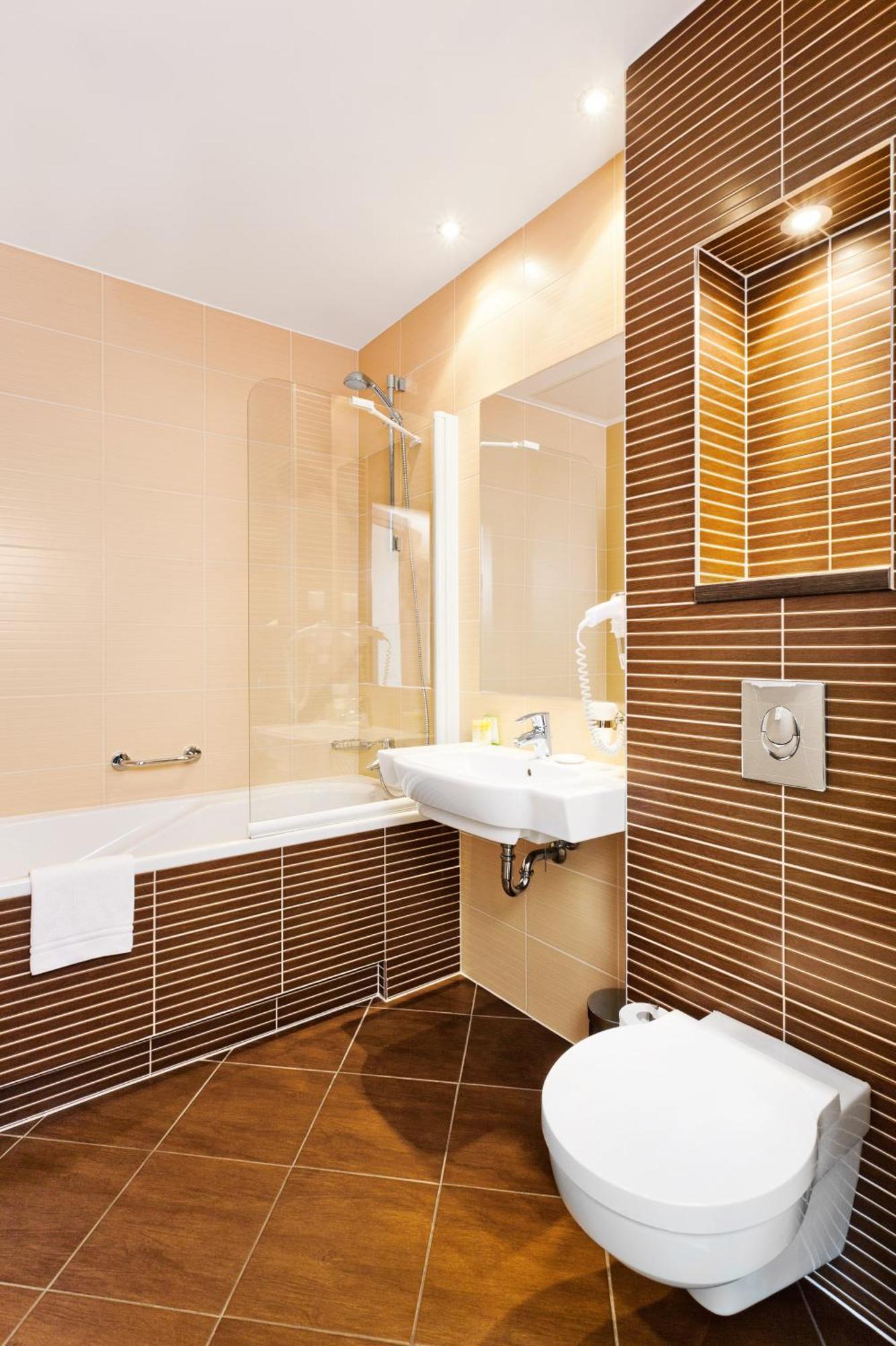 Premium-huone - Joen puolella