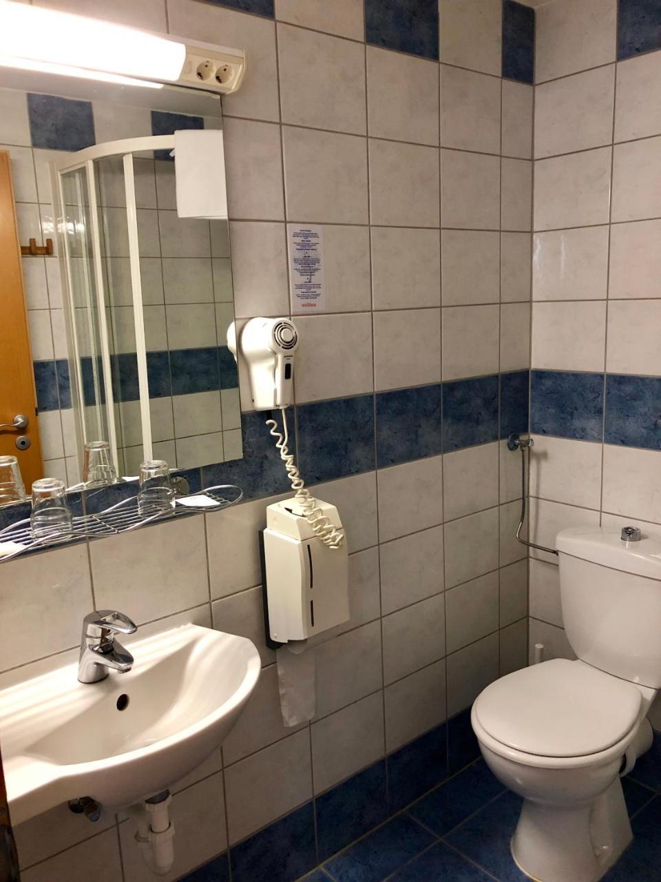 Single Room,1580277325:JPEG