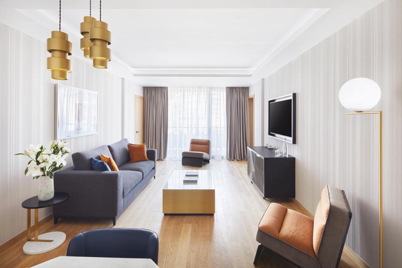 Grand King Suite with Acropolis View