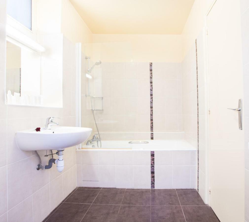 Superior Double Room with bath and garden view