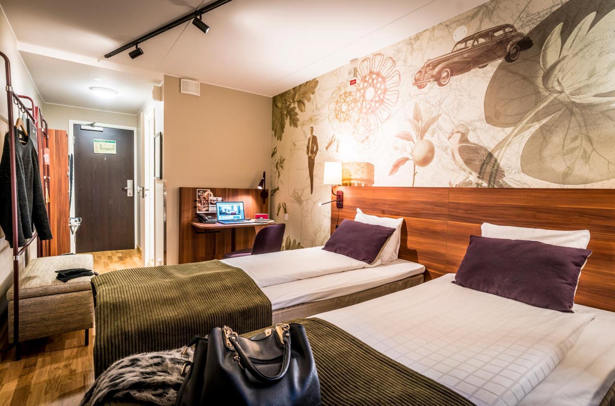 Standard Twin Room,1516462174:JPEG