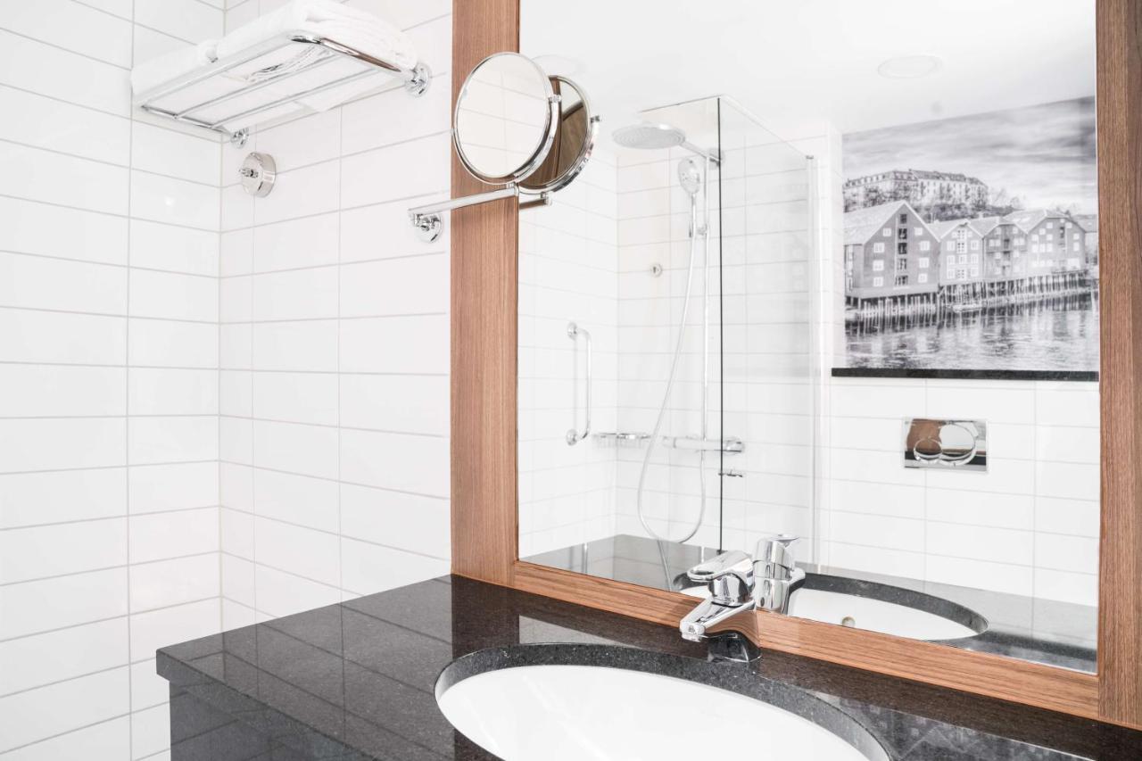 Net Zero Superior Room - City View