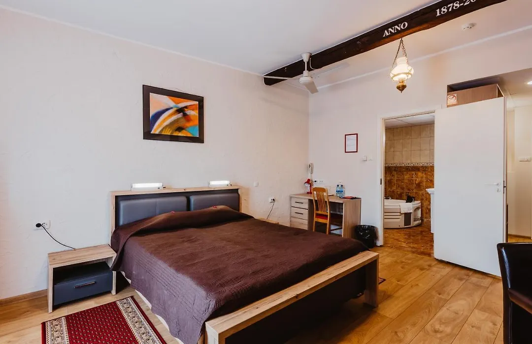 Aleksandri Hotel-1