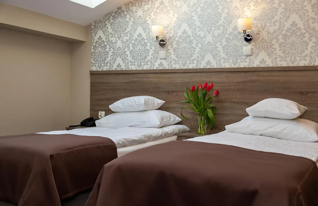 Hotel Maximum-1