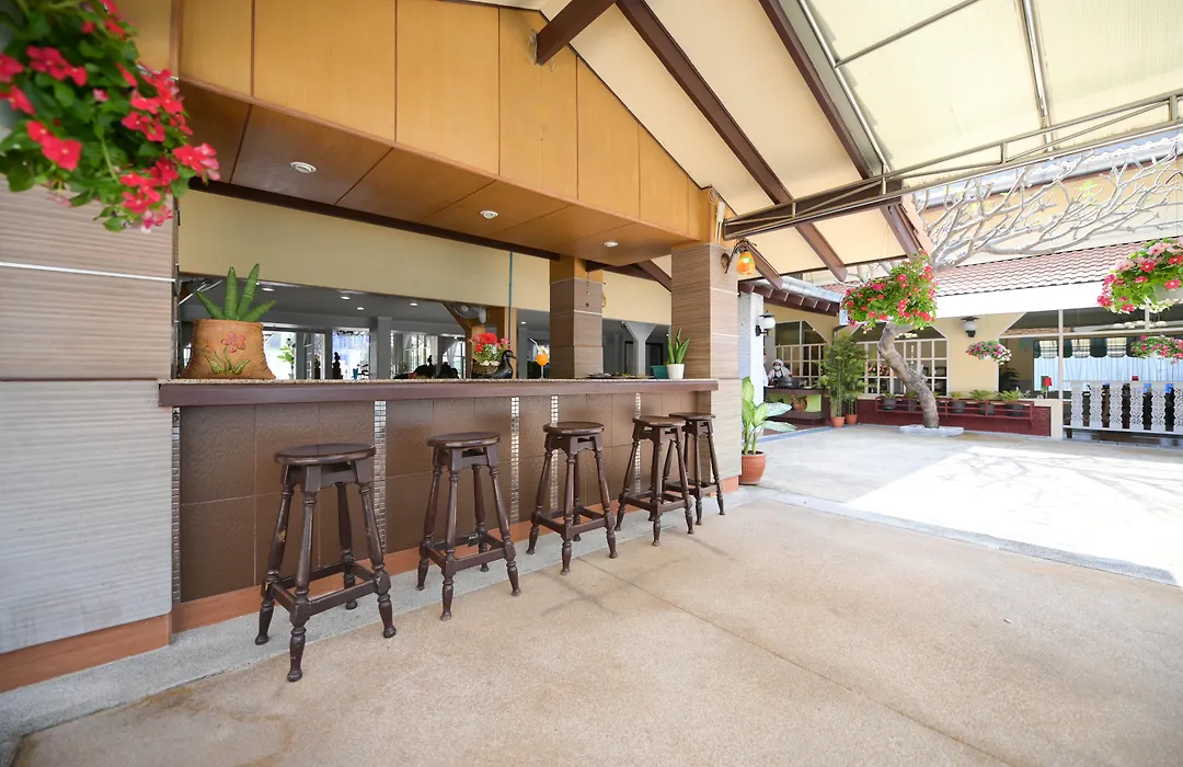 S Lodge Pattaya Formally Sabai Lodge-1