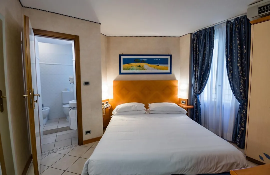 Hotel Centrale-1