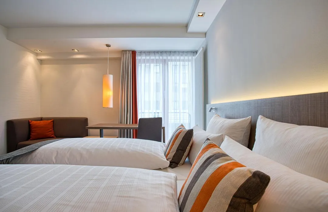 Kommerzhotel Koeln-1