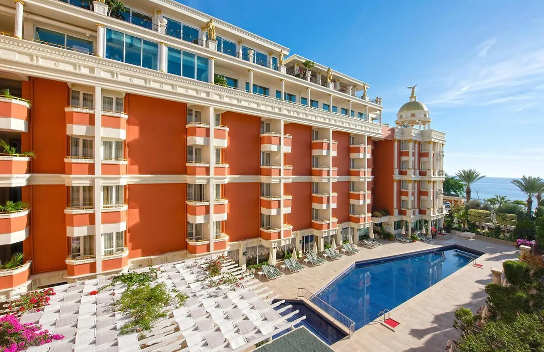 Antique Roman Palace Museum Hotel (Adults Only)-1