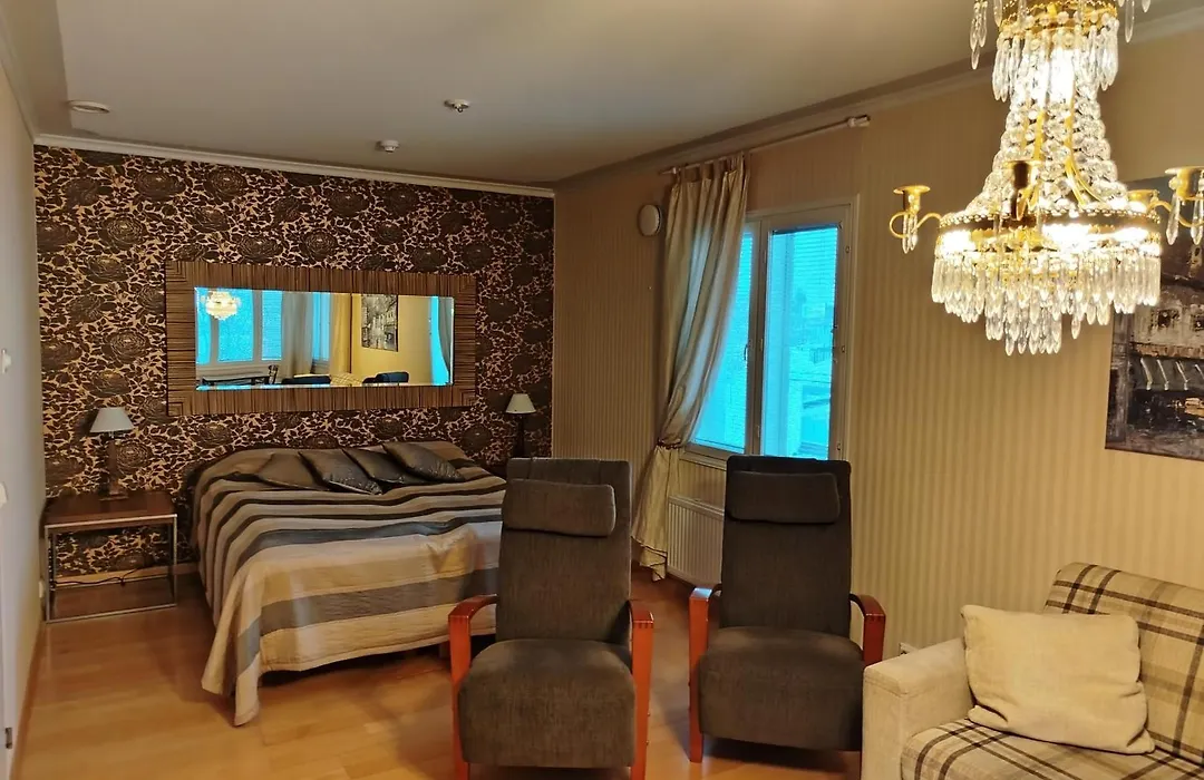 Hotelli Lounatuuli Ylivieska-1