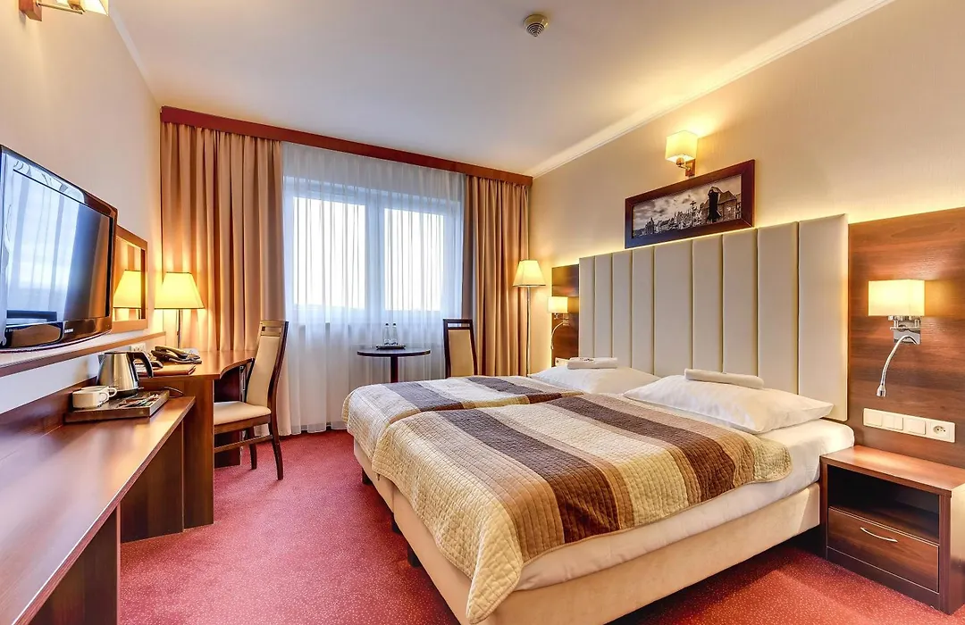 Amber Hotel-1