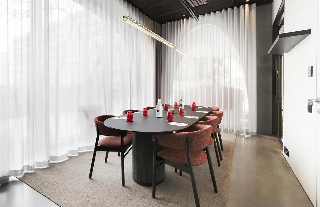 Radisson RED Helsinki-1