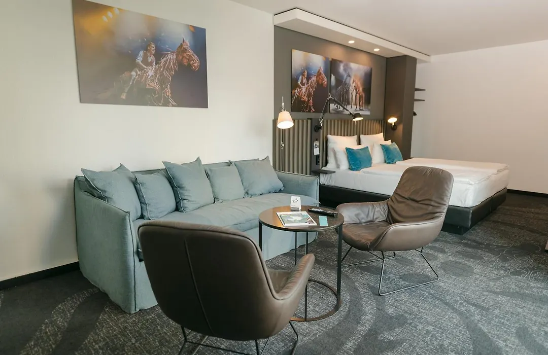 Motel One Berlin-Ku'Damm-1