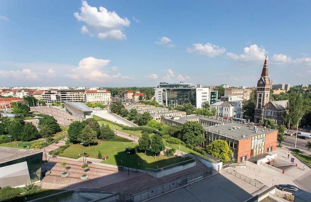 Danubius Hotel Arena-1