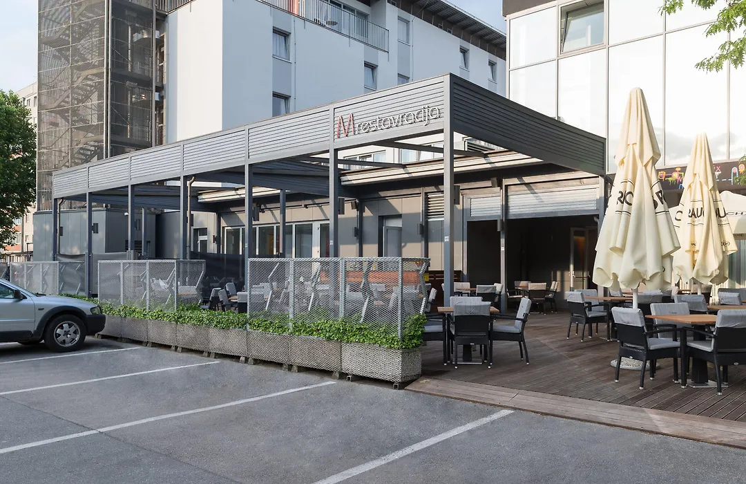 M Hotel-1