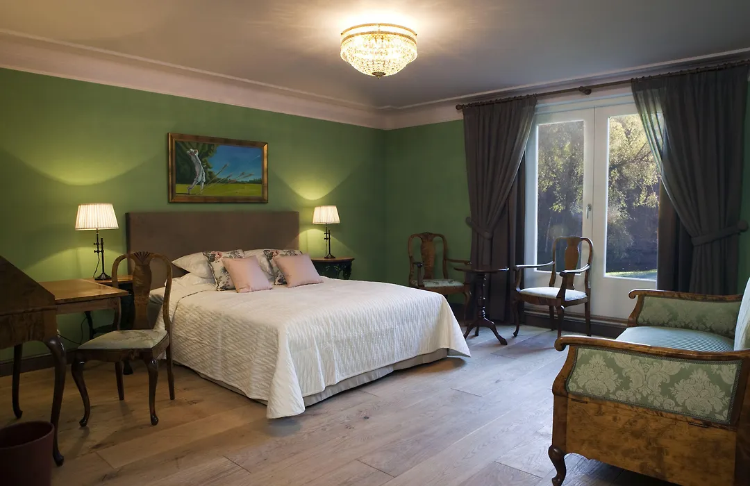 Hotel Hirvihaaran Kartano-1