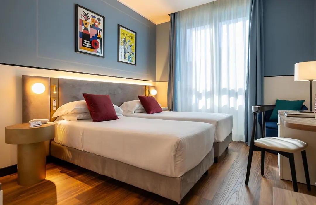 Hotel Canada-1