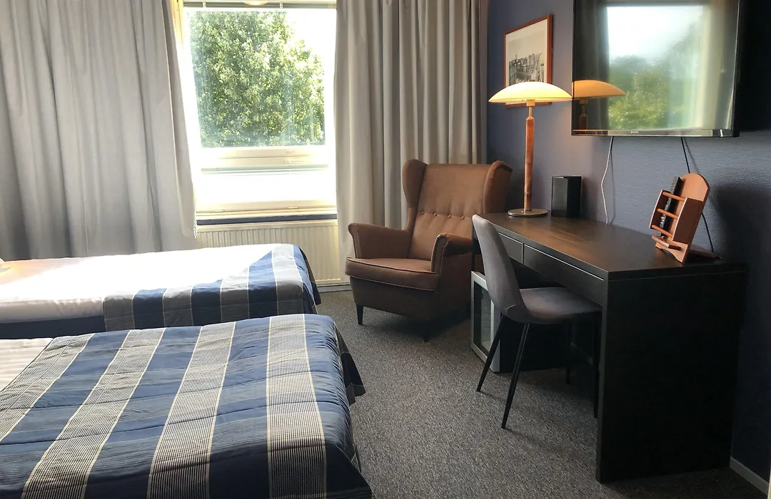 West Side Hotel-1