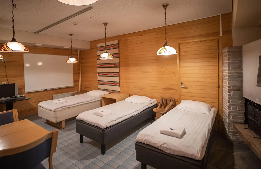 Hotel Karhu-1