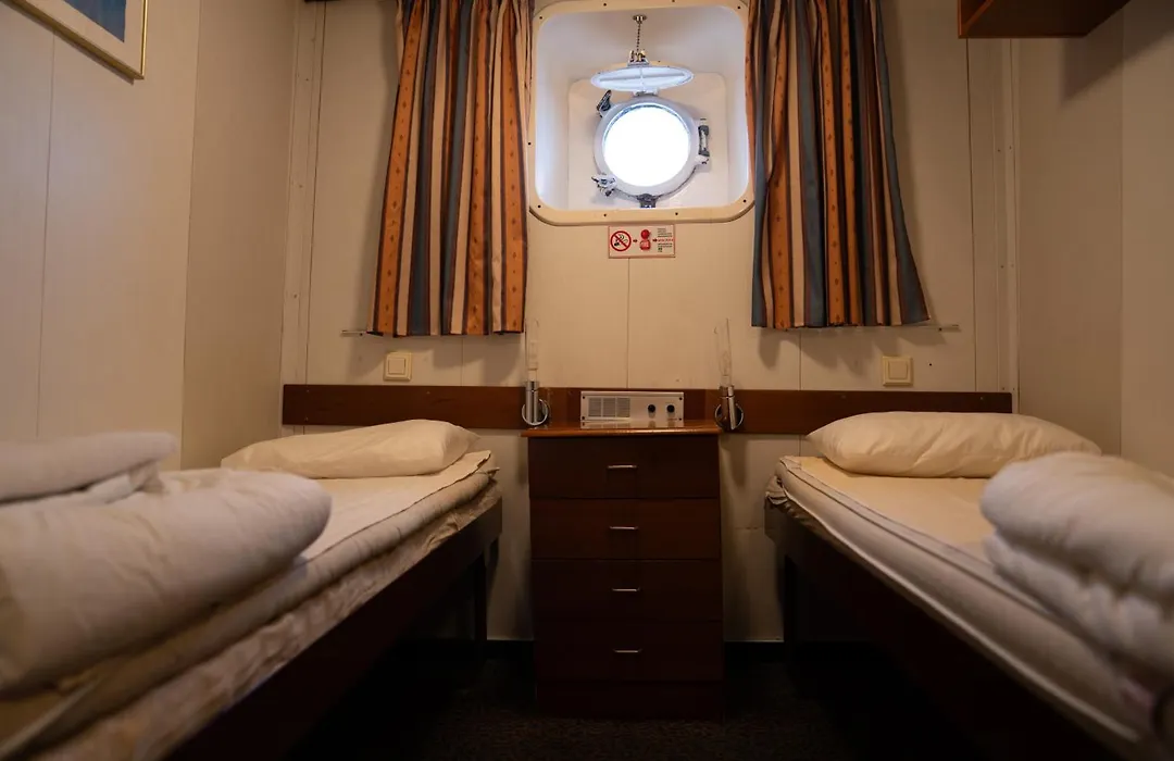 Laivahostel S/S Bore-1