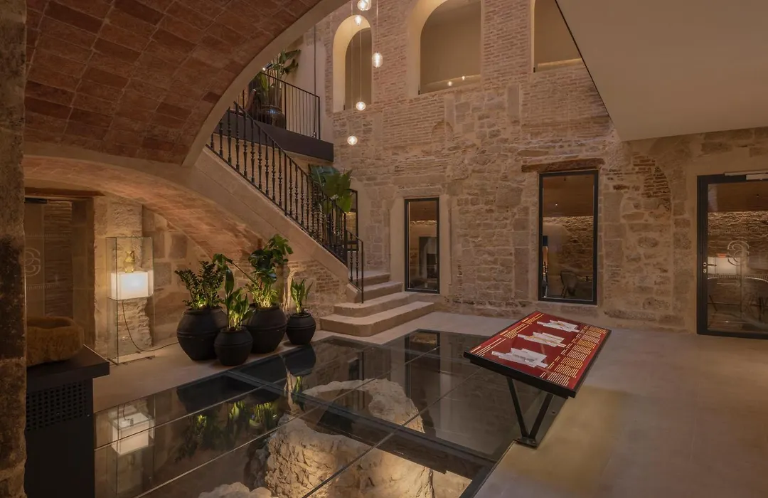 Gran Hotel Barcino 4 Sup-1