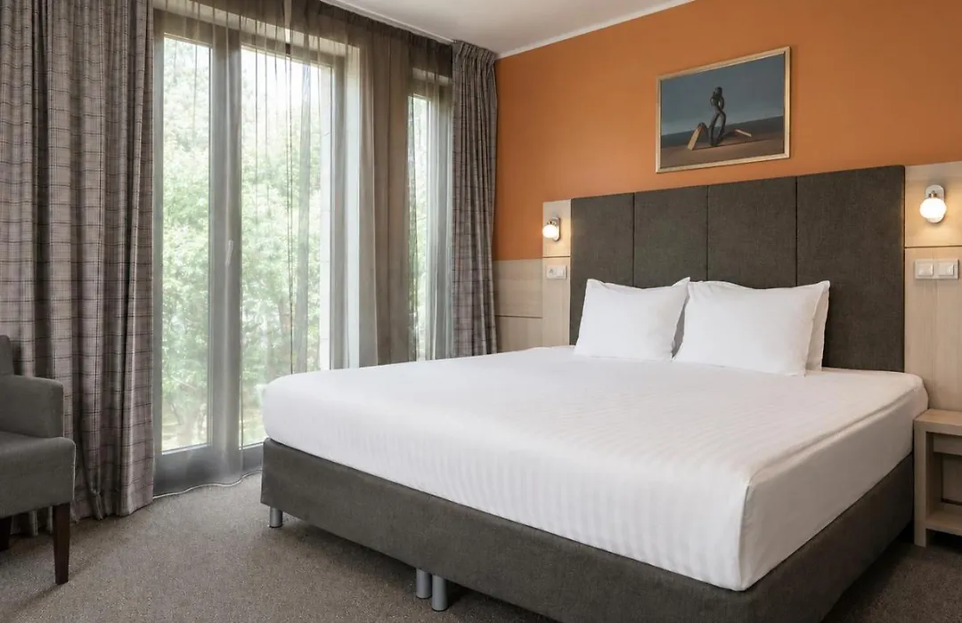 Wellton Riga Hotel & Spa-1