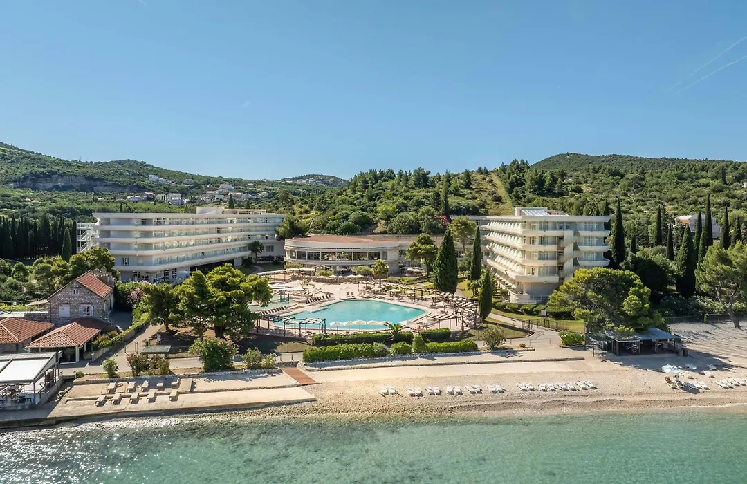 Remisens Hotel Albatros-1