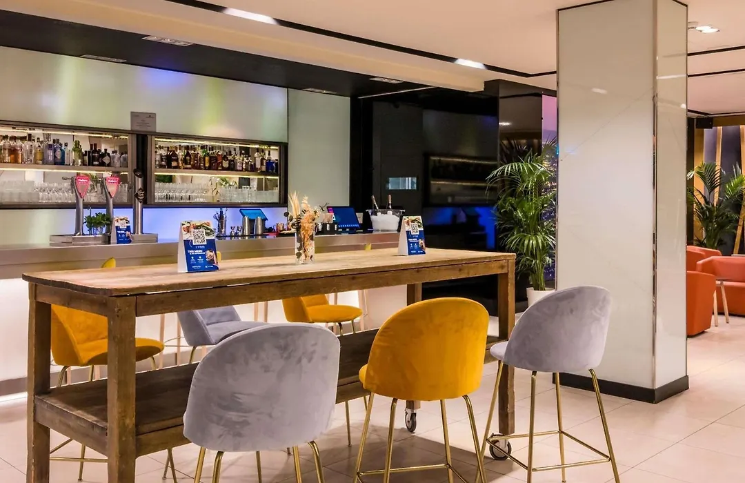 Novotel Madrid Center-1