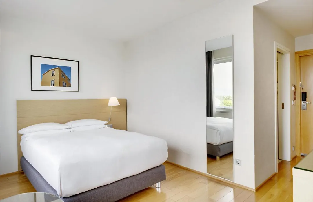 Hilton Reykjavik-1