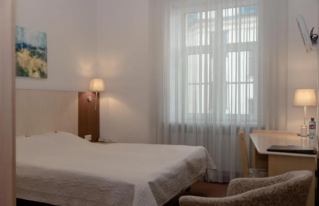 Hotel Edvards-1