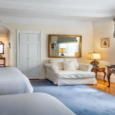 Roger Smith Hotel-2