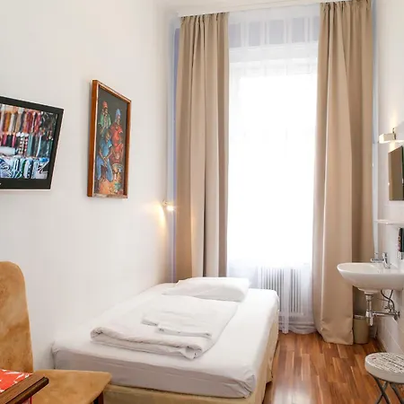 Timeout City Hotel, 5 Min To City Center, Self Check In-2