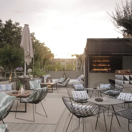 Hotel Oasis-2