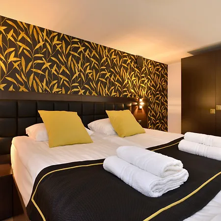 Opera Garden Hotel & Apartments-2