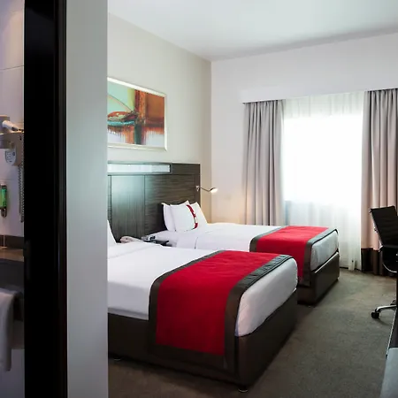 Holiday Inn Express Dubai Internet City By Ihg-3