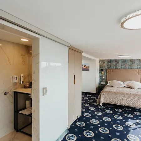 Hotel Jan-3
