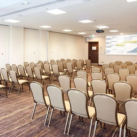 Hilton Garden Inn Krakow-2